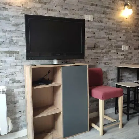 L'armazan - Pieds De Piste Plat D'adet