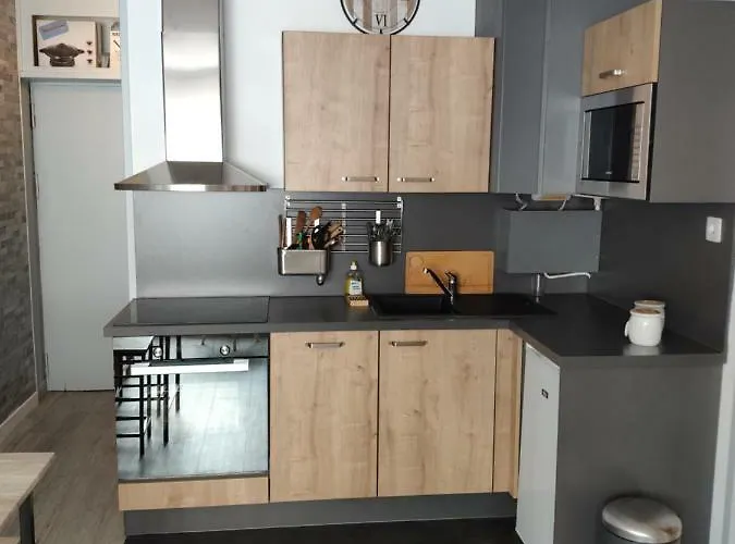 L'armazan - Pieds De Piste Plat D'adet *