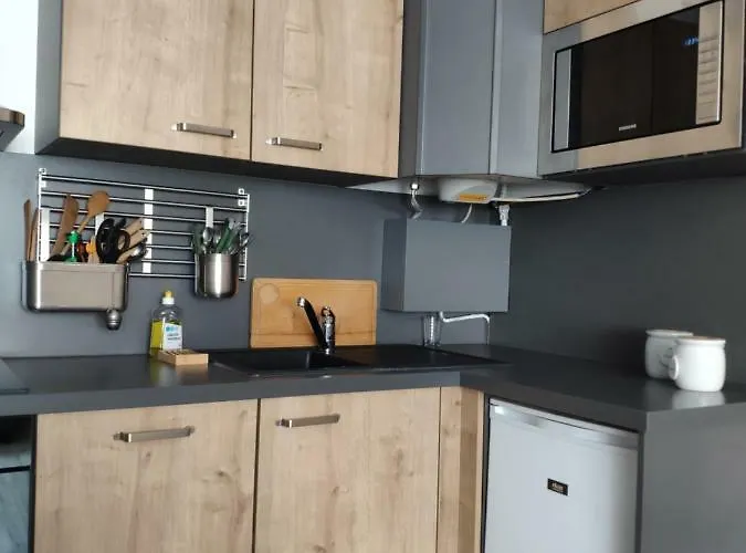 L'armazan - Pieds De Piste Plat D'adet Saint-Lary-Soulan